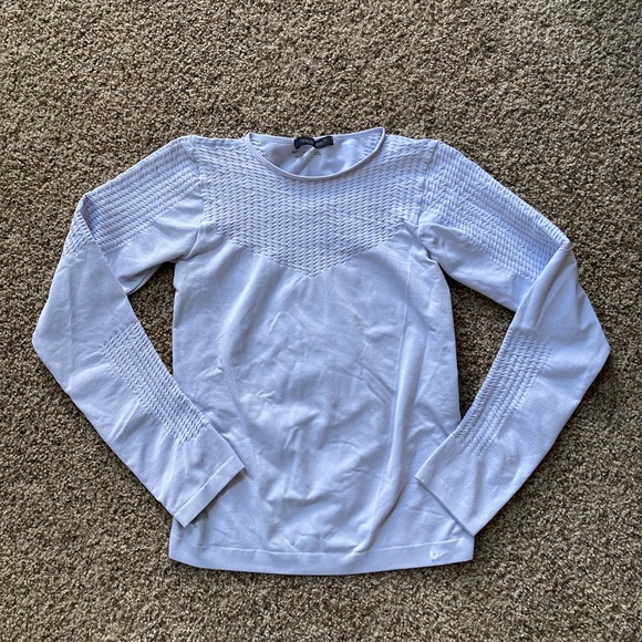 Nike Tops - NIKESPHERE SEAMLESS LONG SLEEVE
